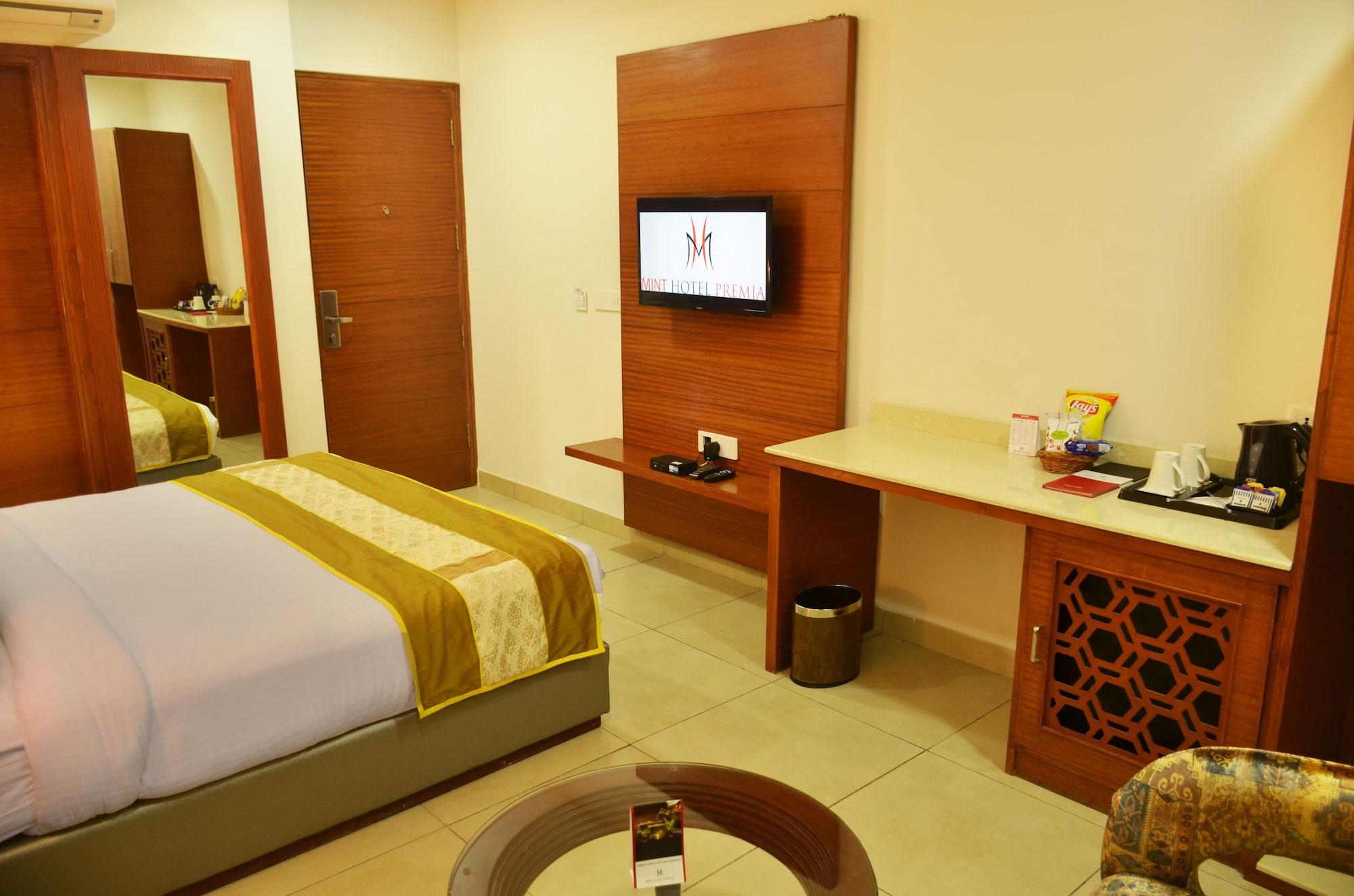 Mint Hotel Premia Chandigarh, Zirakpur Exteriér fotografie