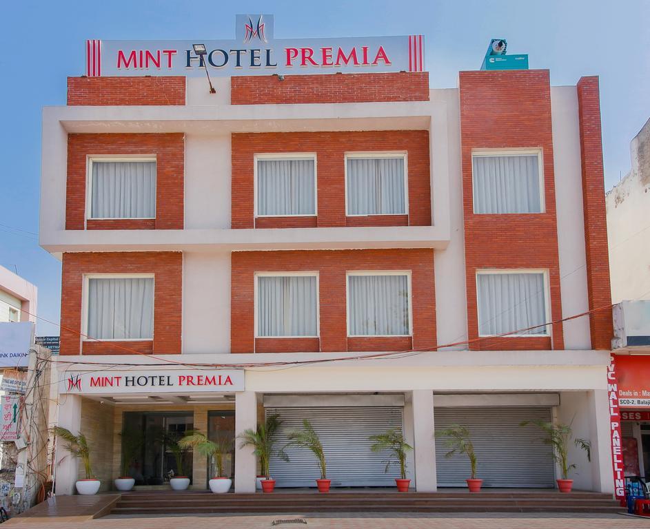 Mint Hotel Premia Chandigarh, Zirakpur Exteriér fotografie